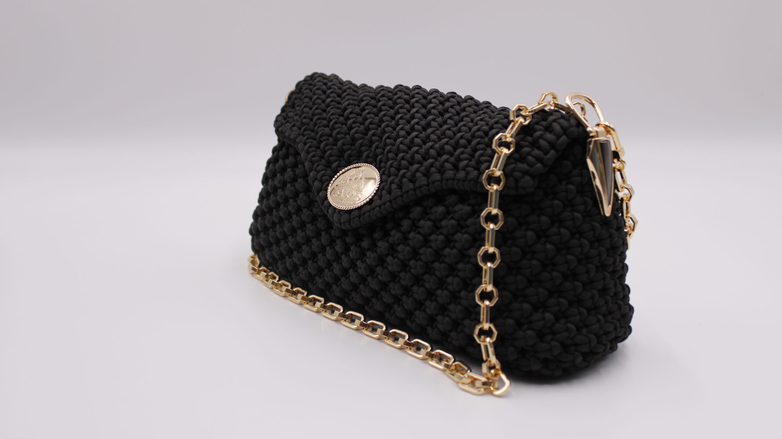 BLACK PURSE 100% HAND-WOVEN