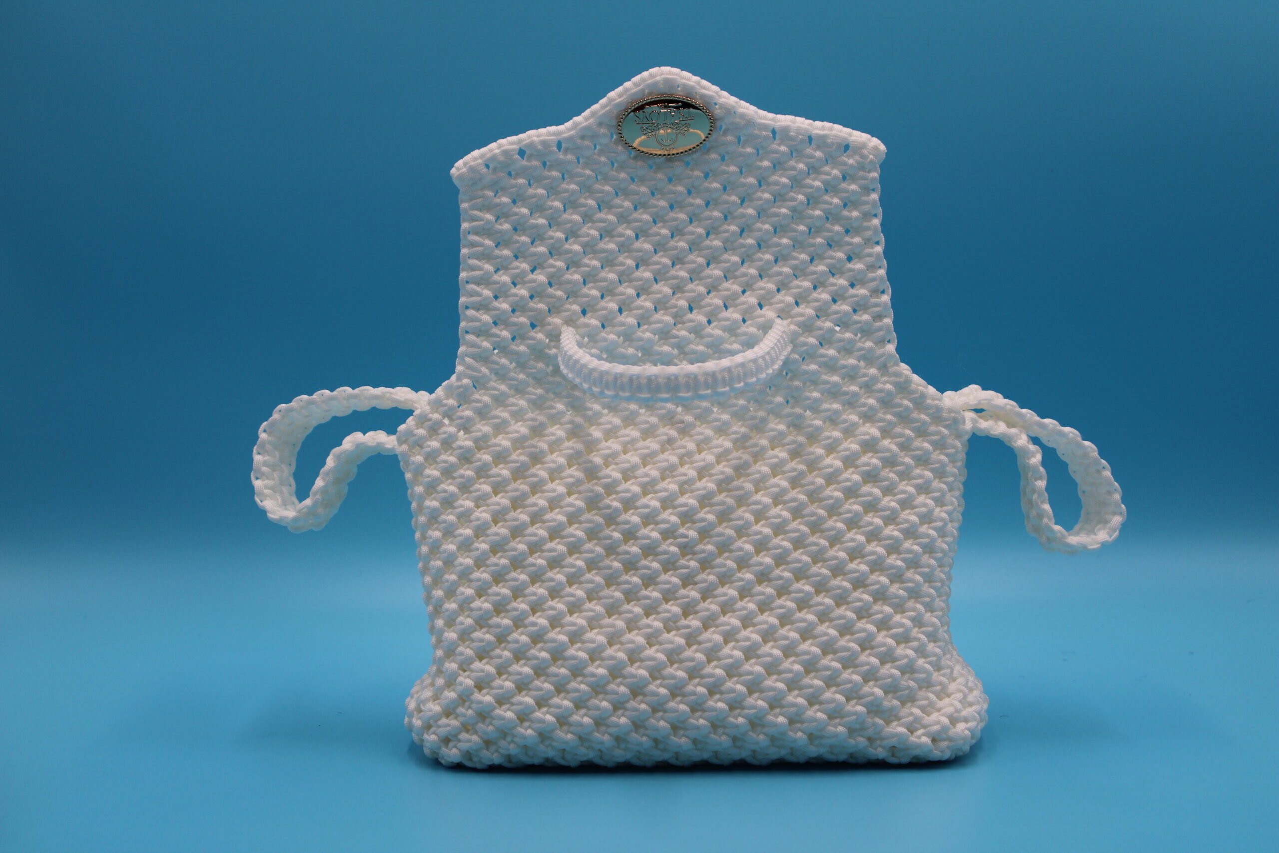 ADJOSS WHITE COLOR  100% HAND-WOVEN WITH THE SMALL INTERNAL POCKET