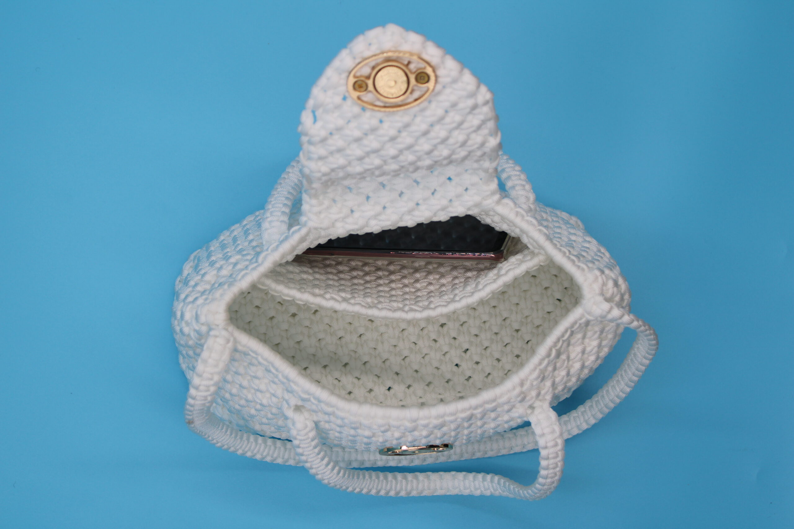 TOTE BAG WHITE COLORS WITH HALF CLOSED TOP 100% HAND-WOVEN
