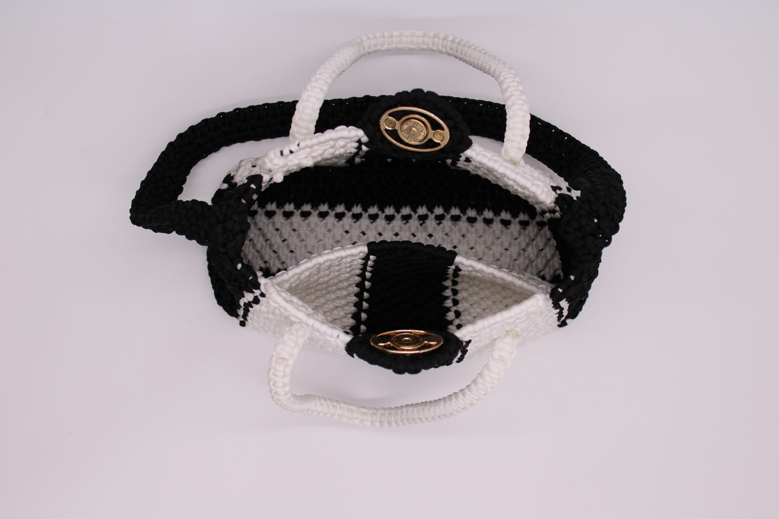 ICONIC BLACK AND WHITE 100% HANDWOVEN