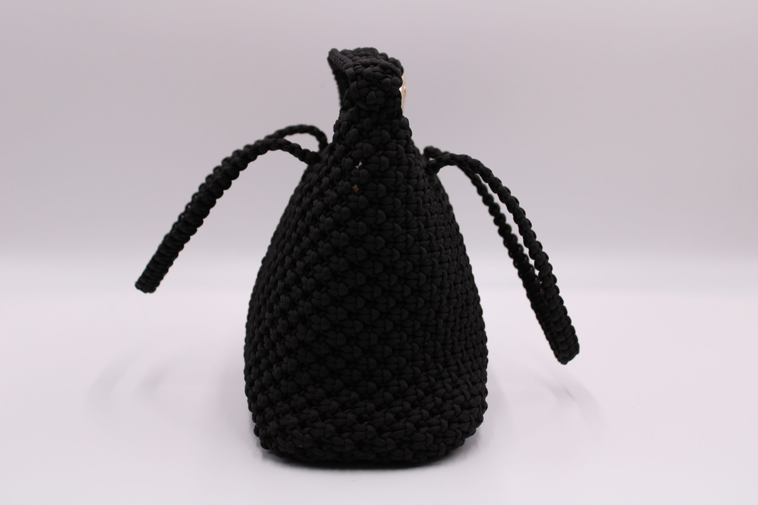 ICONIC MIDSIZED BLACK COLOR 100% HANDWOVEN