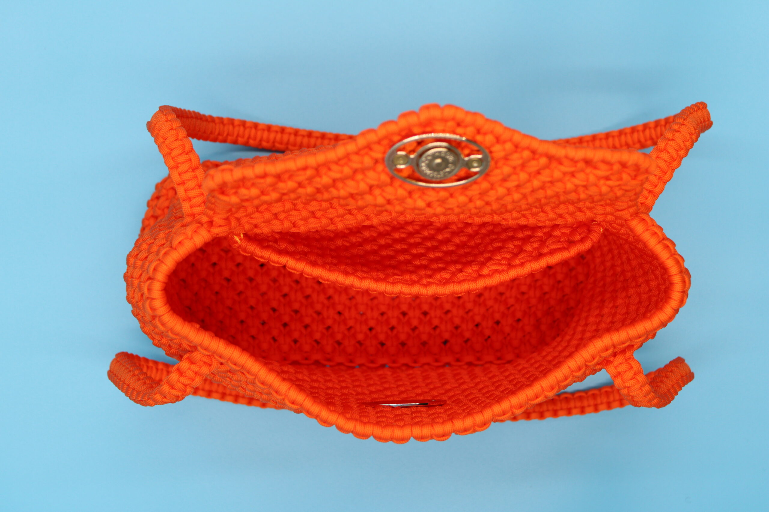 TOTE BAG ORANGE COLOR WITH CLOSED TOP 100% HAND-WOVEN WITH THE SMALL INTERNAL BAG