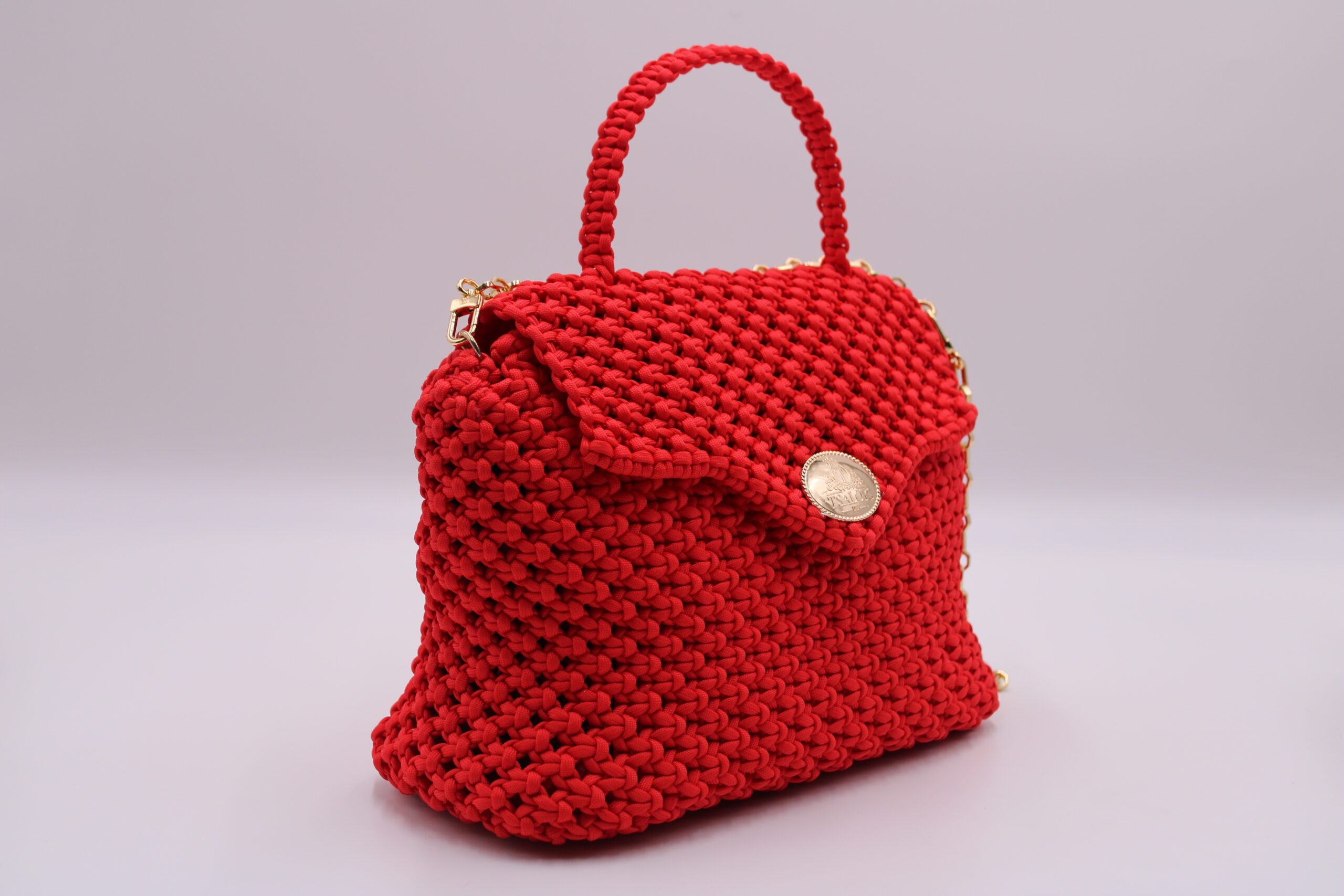 AKOM 100% HAND-WOVEN WITH SMALL INTERNAL POCKET