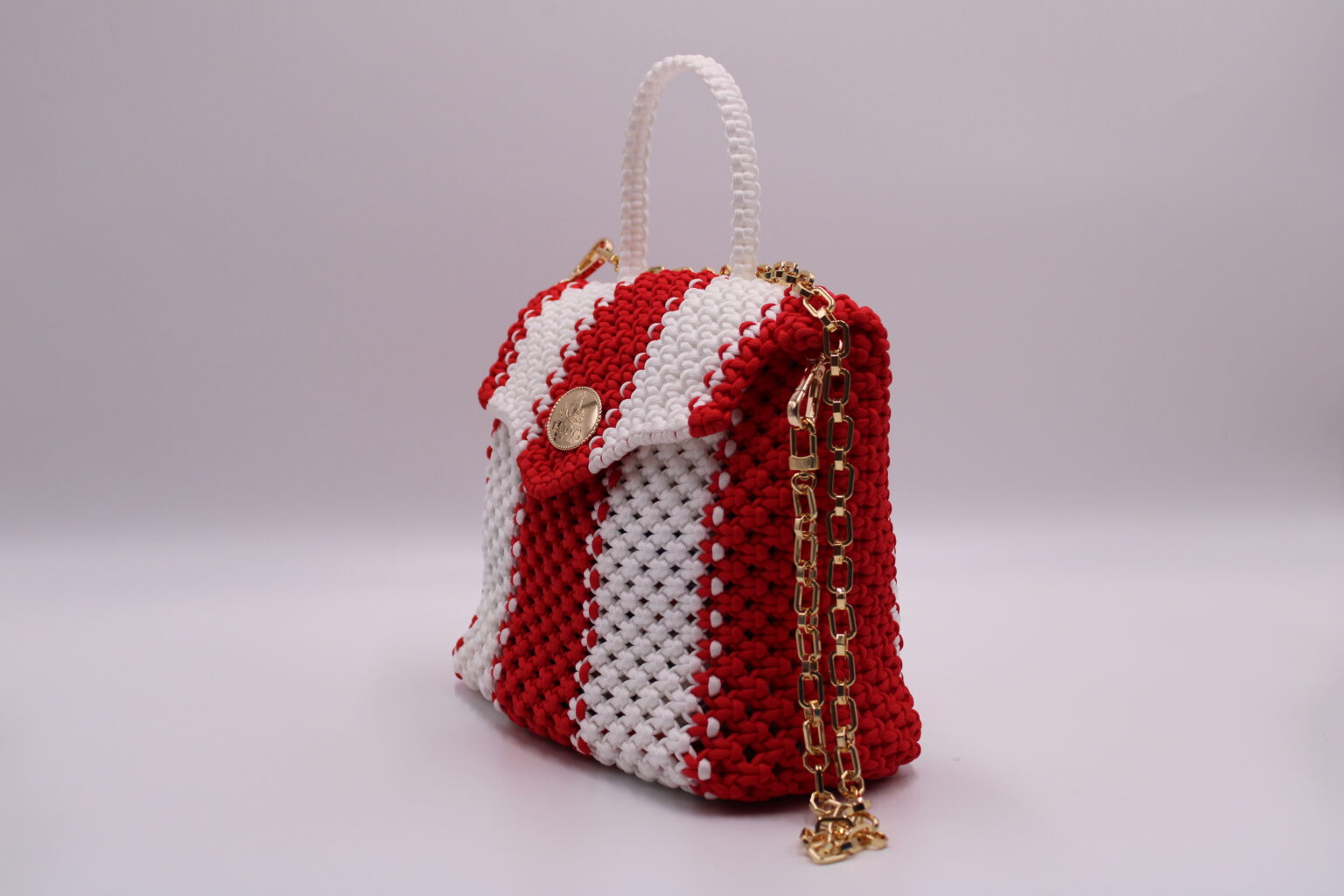 ADJAB TWO COLORS REDWHITE BAG 100 HANDWOVEN WITH THE SMALL INTERNAL